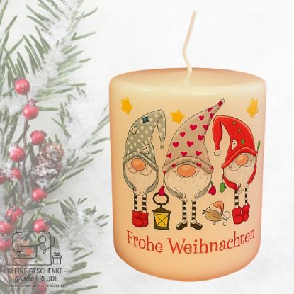 Bild von Weihnachtskerze „Frohe Weihnachten“ – mit liebevoll gestalteten Wichteln 🎅✨